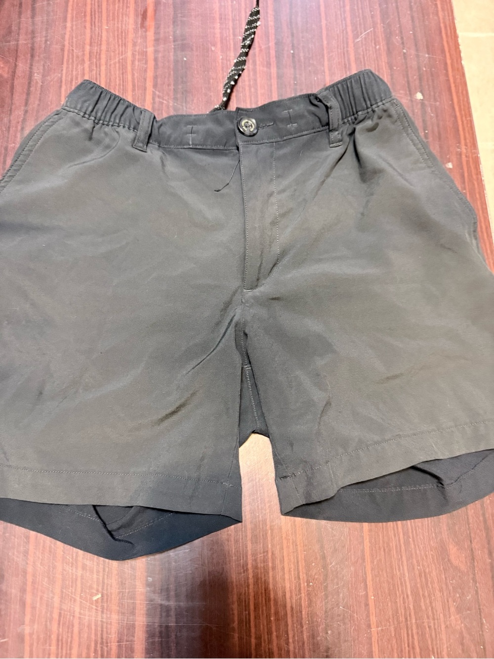 chubbies Black Men's Hybrid Shorts
